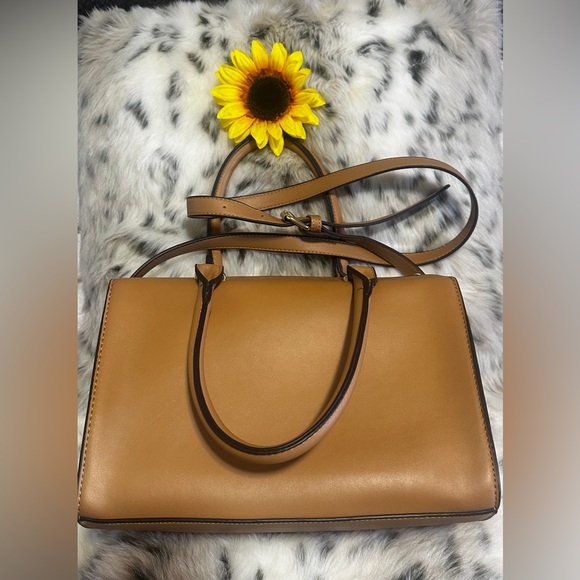 BCBG Tan Handbag /Shoulder Bag - Picture 2 of 7